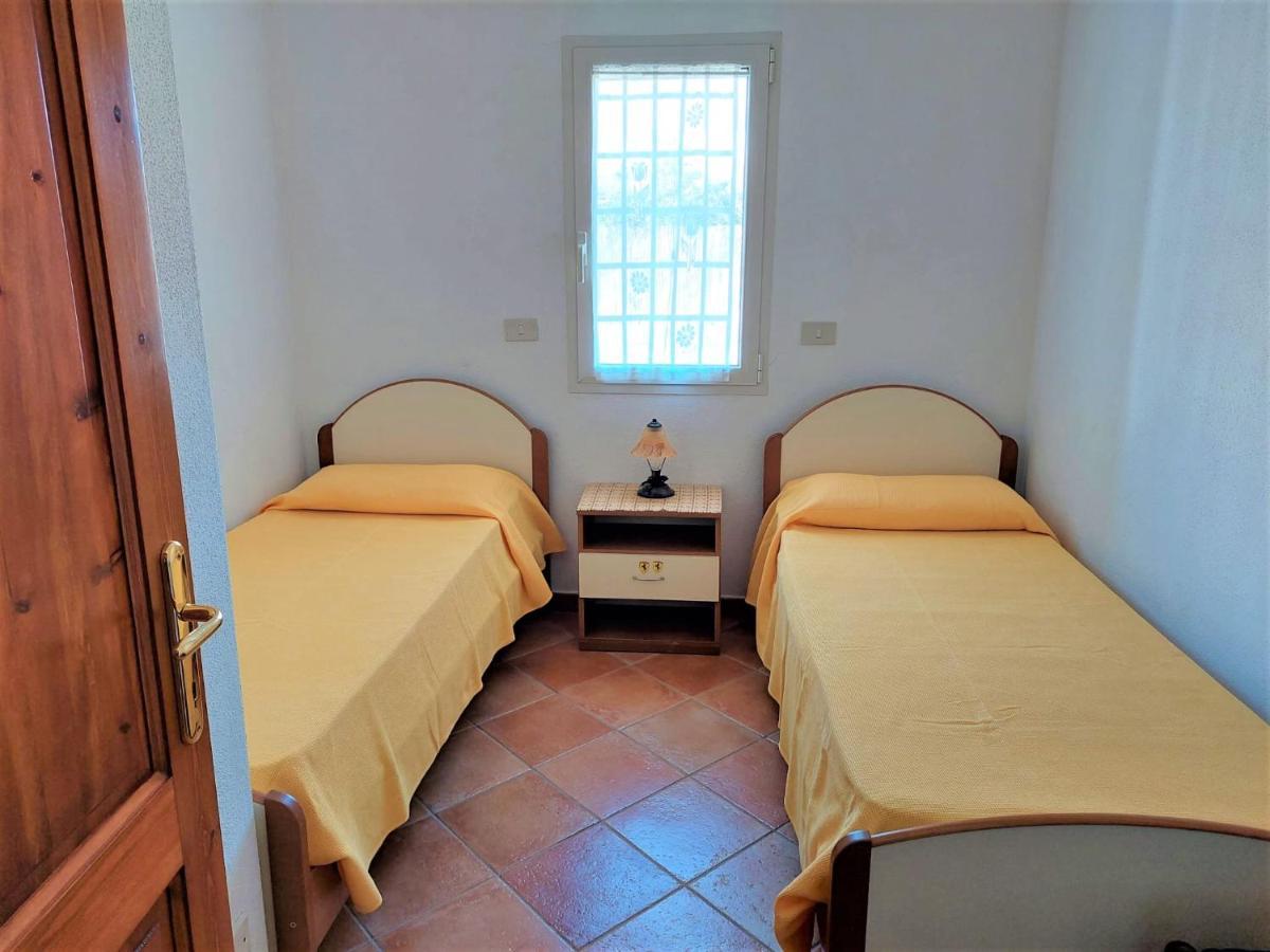 Appartamenti Sisula Manna Orosei Bagian luar foto